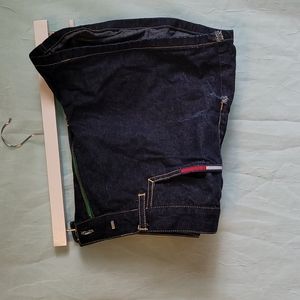 Comfortably fitting Tommy Hilfiger Jean shorts